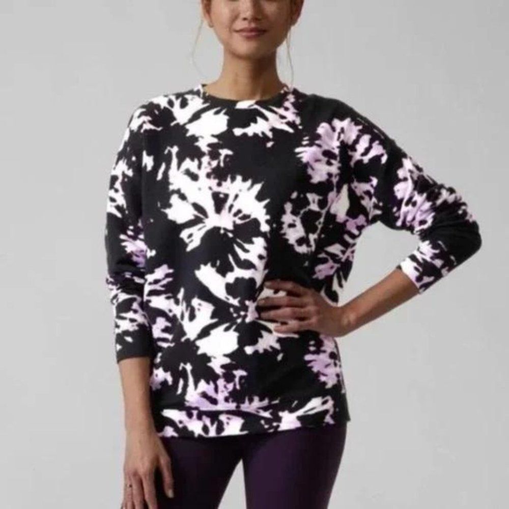 Athleta Balance Printed Pullover Willow Elfin Purple Tie Dye Size Large Sporty